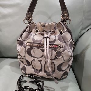 VINTAGE COACH HOBO DRAWSTRING BAG .